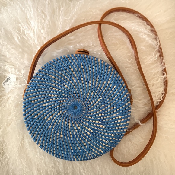 Handbags - Round Wicker Bag